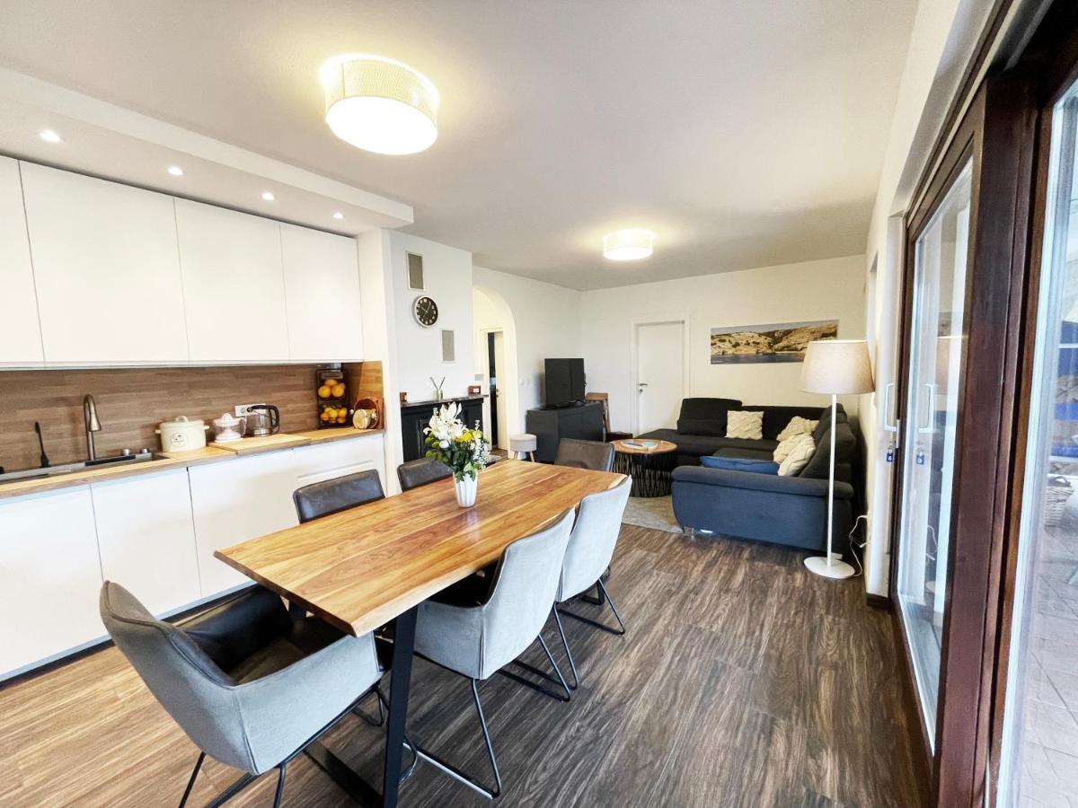 Apartments Monika Bed & Breakfast 236 بونات المظهر الخارجي الصورة